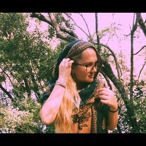 Meet your Posher, Kaitlin